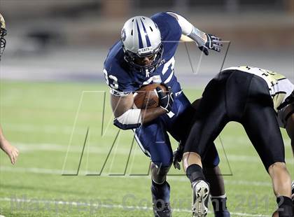 Thumbnail 2 in Paris vs. Kaufman (UIL 3A Division 1 Bi-District Playoff) photogallery.