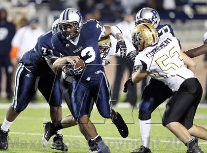 Thumbnail 1 in Paris vs. Kaufman (UIL 3A Division 1 Bi-District Playoff) photogallery.