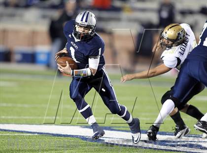 Thumbnail 1 in Paris vs. Kaufman (UIL 3A Division 1 Bi-District Playoff) photogallery.