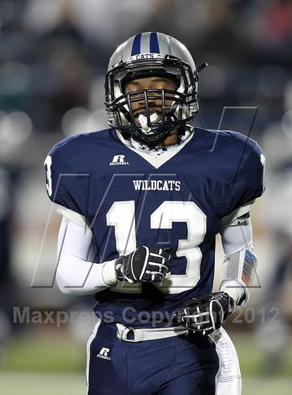 Thumbnail 2 in Paris vs. Kaufman (UIL 3A Division 1 Bi-District Playoff) photogallery.