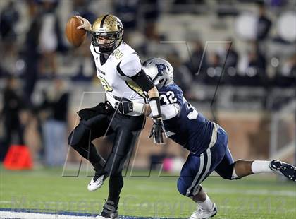 Thumbnail 2 in Paris vs. Kaufman (UIL 3A Division 1 Bi-District Playoff) photogallery.