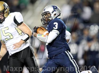 Thumbnail 1 in Paris vs. Kaufman (UIL 3A Division 1 Bi-District Playoff) photogallery.