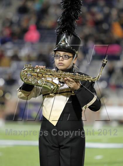 Thumbnail 2 in Paris vs. Kaufman (UIL 3A Division 1 Bi-District Playoff) photogallery.