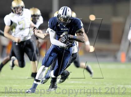 Thumbnail 1 in Paris vs. Kaufman (UIL 3A Division 1 Bi-District Playoff) photogallery.