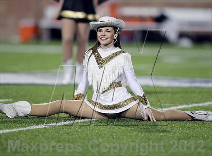 Thumbnail 2 in Paris vs. Kaufman (UIL 3A Division 1 Bi-District Playoff) photogallery.