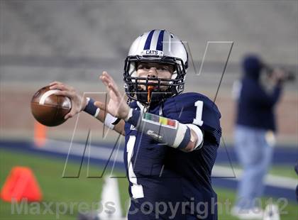 Thumbnail 3 in Paris vs. Kaufman (UIL 3A Division 1 Bi-District Playoff) photogallery.