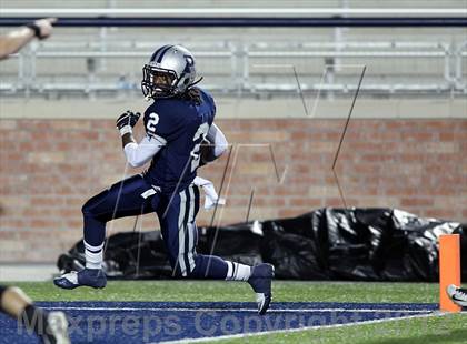 Thumbnail 2 in Paris vs. Kaufman (UIL 3A Division 1 Bi-District Playoff) photogallery.