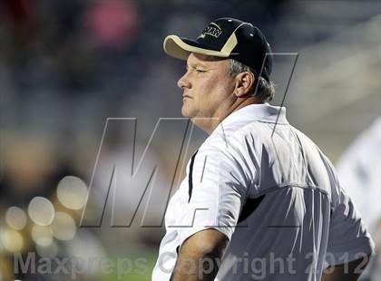 Thumbnail 2 in Paris vs. Kaufman (UIL 3A Division 1 Bi-District Playoff) photogallery.