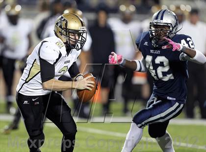 Thumbnail 3 in Paris vs. Kaufman (UIL 3A Division 1 Bi-District Playoff) photogallery.