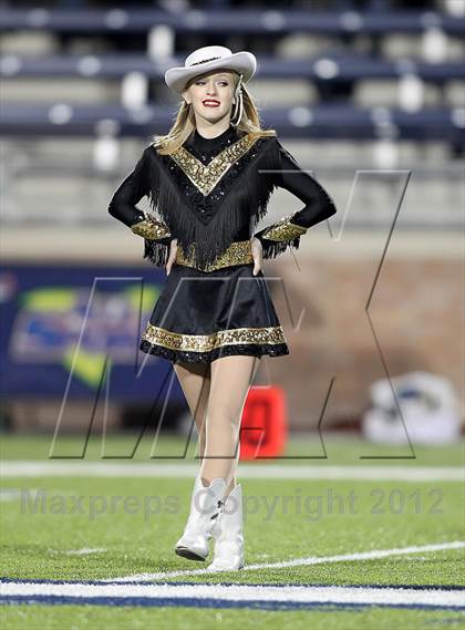 Thumbnail 2 in Paris vs. Kaufman (UIL 3A Division 1 Bi-District Playoff) photogallery.