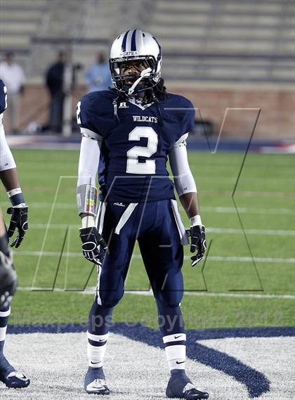 Thumbnail 1 in Paris vs. Kaufman (UIL 3A Division 1 Bi-District Playoff) photogallery.