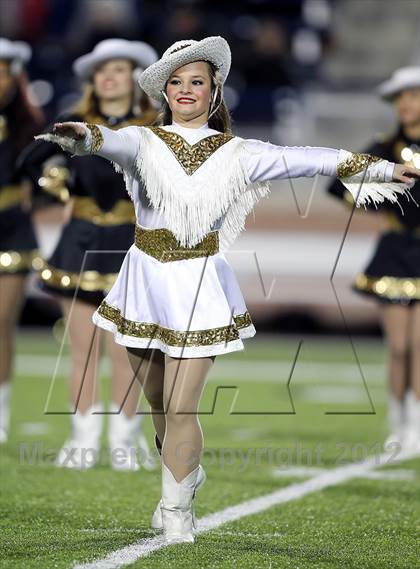 Thumbnail 3 in Paris vs. Kaufman (UIL 3A Division 1 Bi-District Playoff) photogallery.