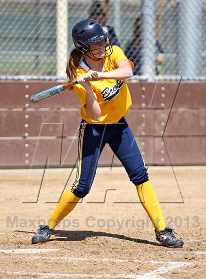 Thumbnail 1 in Kern Valley vs Tulare Western (Mira Monte Invitational) photogallery.