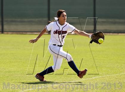 Thumbnail 2 in Kern Valley vs Tulare Western (Mira Monte Invitational) photogallery.