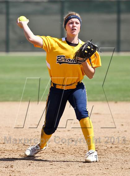 Thumbnail 2 in Kern Valley vs Tulare Western (Mira Monte Invitational) photogallery.
