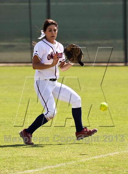 Thumbnail 2 in Kern Valley vs Tulare Western (Mira Monte Invitational) photogallery.