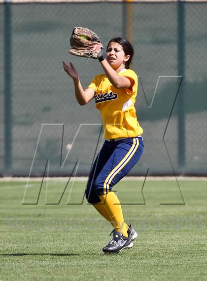 Thumbnail 2 in Kern Valley vs Tulare Western (Mira Monte Invitational) photogallery.