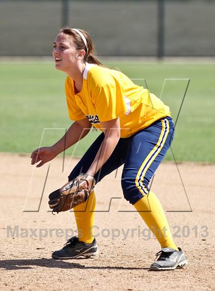 Thumbnail 3 in Kern Valley vs Tulare Western (Mira Monte Invitational) photogallery.