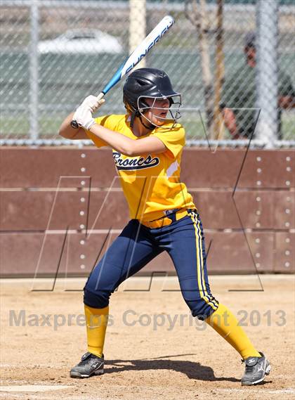 Thumbnail 1 in Kern Valley vs Tulare Western (Mira Monte Invitational) photogallery.