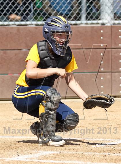 Thumbnail 1 in Kern Valley vs Tulare Western (Mira Monte Invitational) photogallery.