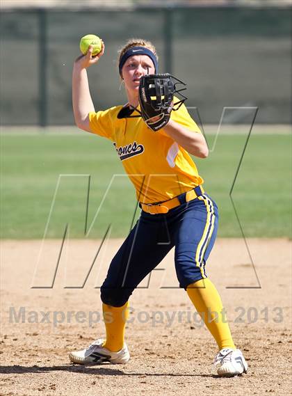 Thumbnail 1 in Kern Valley vs Tulare Western (Mira Monte Invitational) photogallery.