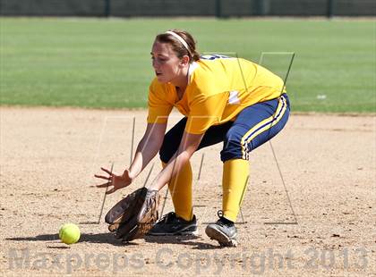 Thumbnail 1 in Kern Valley vs Tulare Western (Mira Monte Invitational) photogallery.