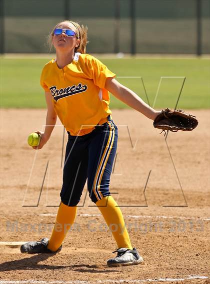 Thumbnail 3 in Kern Valley vs Tulare Western (Mira Monte Invitational) photogallery.