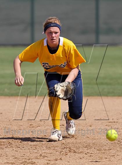 Thumbnail 3 in Kern Valley vs Tulare Western (Mira Monte Invitational) photogallery.