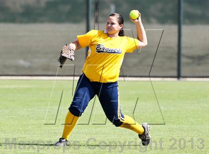 Thumbnail 1 in Kern Valley vs Tulare Western (Mira Monte Invitational) photogallery.