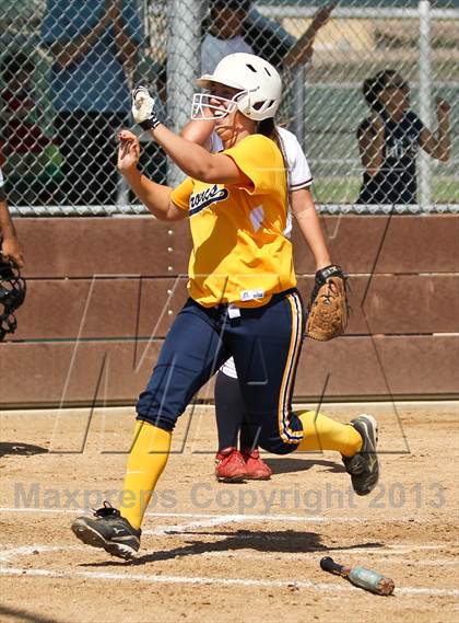 Thumbnail 3 in Kern Valley vs Tulare Western (Mira Monte Invitational) photogallery.