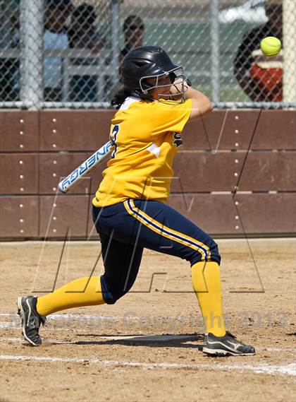 Thumbnail 2 in Kern Valley vs Tulare Western (Mira Monte Invitational) photogallery.