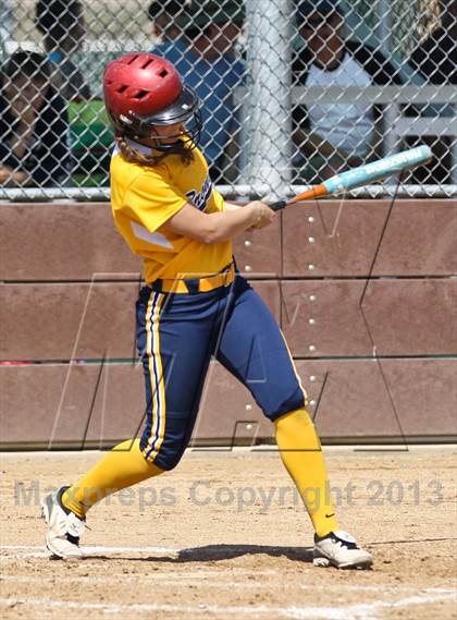 Thumbnail 2 in Kern Valley vs Tulare Western (Mira Monte Invitational) photogallery.