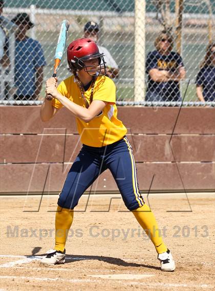 Thumbnail 1 in Kern Valley vs Tulare Western (Mira Monte Invitational) photogallery.