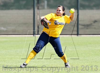 Thumbnail 3 in Kern Valley vs Tulare Western (Mira Monte Invitational) photogallery.