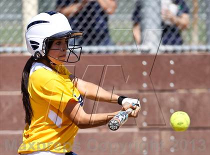 Thumbnail 2 in Kern Valley vs Tulare Western (Mira Monte Invitational) photogallery.