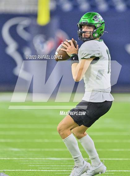 Thumbnail 3 in Huntsville vs. Port Neches-Groves (UIL Football 5A D2 Region 3 Quarterfinal) photogallery.
