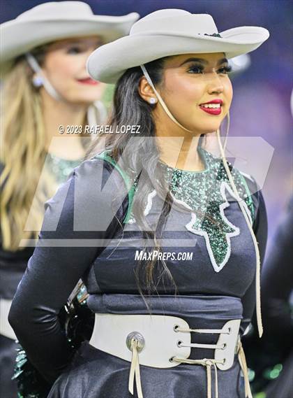Thumbnail 1 in Huntsville vs. Port Neches-Groves (UIL Football 5A D2 Region 3 Quarterfinal) photogallery.