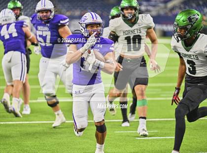 Thumbnail 1 in Huntsville vs. Port Neches-Groves (UIL Football 5A D2 Region 3 Quarterfinal) photogallery.