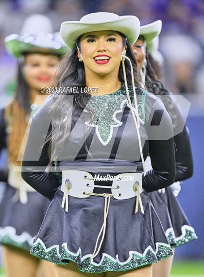 Thumbnail 2 in Huntsville vs. Port Neches-Groves (UIL Football 5A D2 Region 3 Quarterfinal) photogallery.