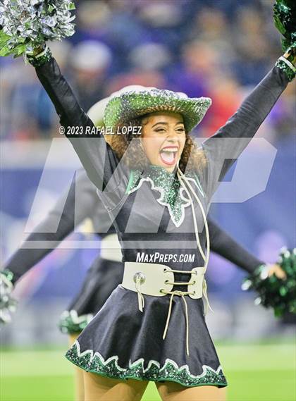 Thumbnail 3 in Huntsville vs. Port Neches-Groves (UIL Football 5A D2 Region 3 Quarterfinal) photogallery.
