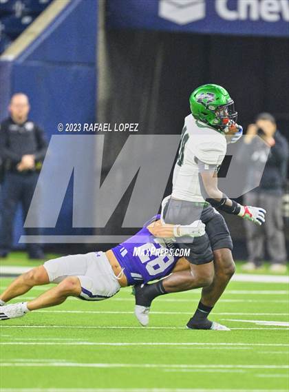 Thumbnail 2 in Huntsville vs. Port Neches-Groves (UIL Football 5A D2 Region 3 Quarterfinal) photogallery.