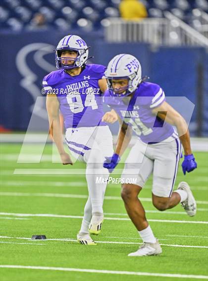 Thumbnail 2 in Huntsville vs. Port Neches-Groves (UIL Football 5A D2 Region 3 Quarterfinal) photogallery.