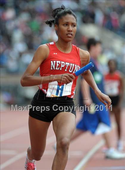 Thumbnail 3 in 117th Penn Relays (Saturday's Competition) photogallery.