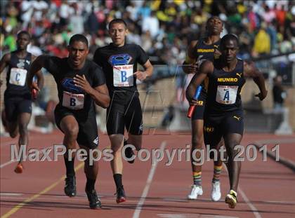Thumbnail 2 in 117th Penn Relays (Saturday's Competition) photogallery.