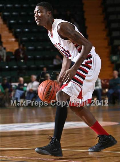 Thumbnail 3 in OTC Middle College vs. Tuckahoe (NYSPHSAA Class C Final) photogallery.
