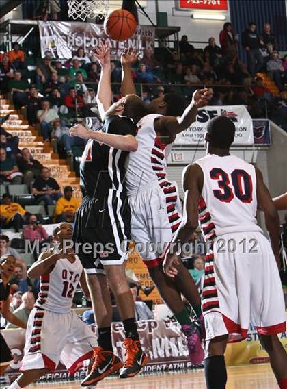 Thumbnail 1 in OTC Middle College vs. Tuckahoe (NYSPHSAA Class C Final) photogallery.
