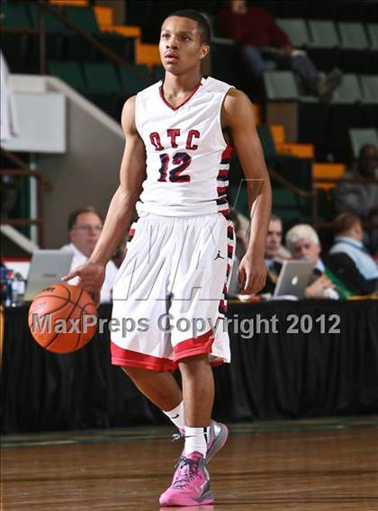 Thumbnail 3 in OTC Middle College vs. Tuckahoe (NYSPHSAA Class C Final) photogallery.