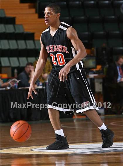 Thumbnail 3 in OTC Middle College vs. Tuckahoe (NYSPHSAA Class C Final) photogallery.