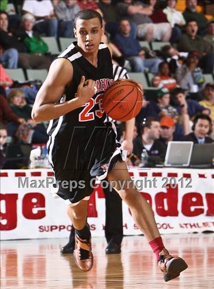 Thumbnail 1 in OTC Middle College vs. Tuckahoe (NYSPHSAA Class C Final) photogallery.