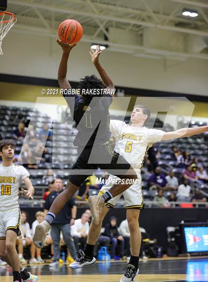 Thumbnail 2 in Kaufman vs Forney (Kaufman Tournament) photogallery.